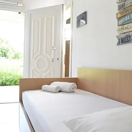 Posidi Studios Apartament *