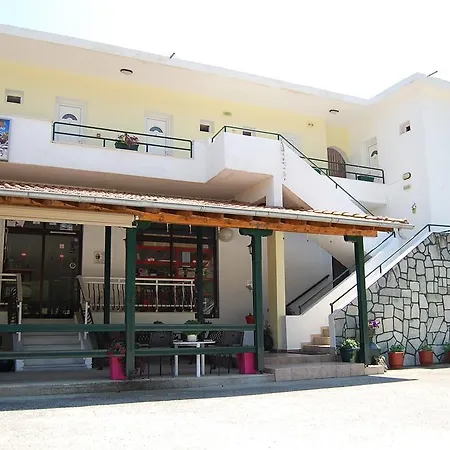 Apartman Posidi Studios Poszídi
